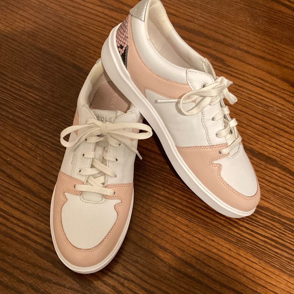 Cole Haan Grand Crosscourt Sneaker Size 6.5 women’s
